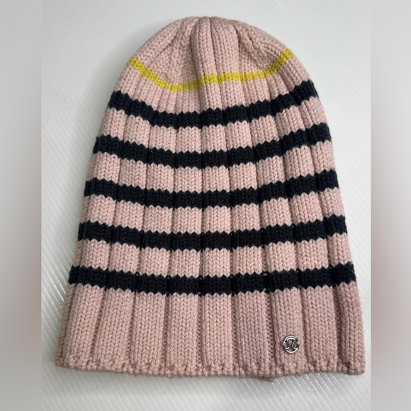lululemon athletica Accessories - Lululemon Blissed Out Toque hat multi-color ski merino wool soft